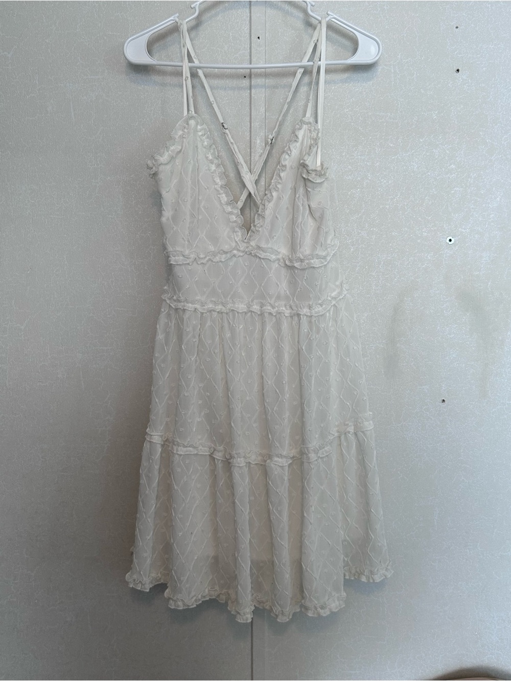 She + Sky | White Ruffle-Trim Formal Dress | size Large